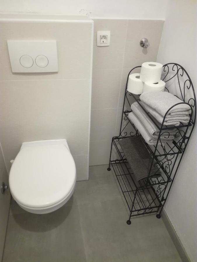 קרק Apartment Mila Krk מראה חיצוני תמונה